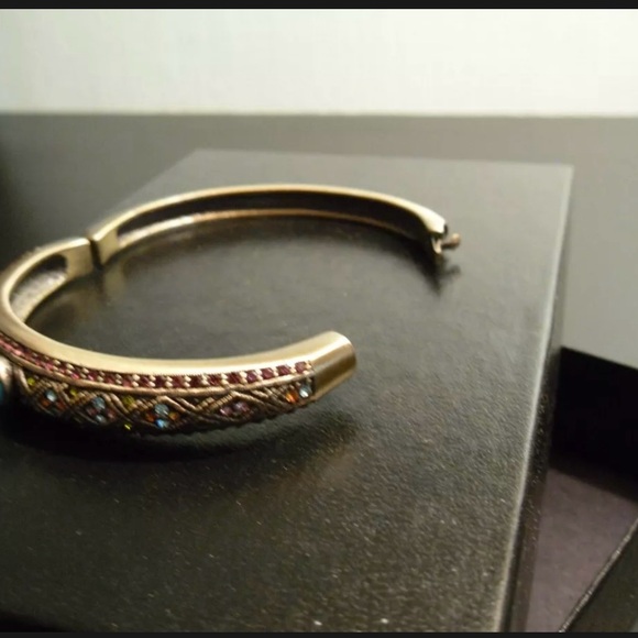 Glamorous Heidi Daus Hinged Bangle-Bronze Tone w/Swarovski Crystals - Picture 5 of 7